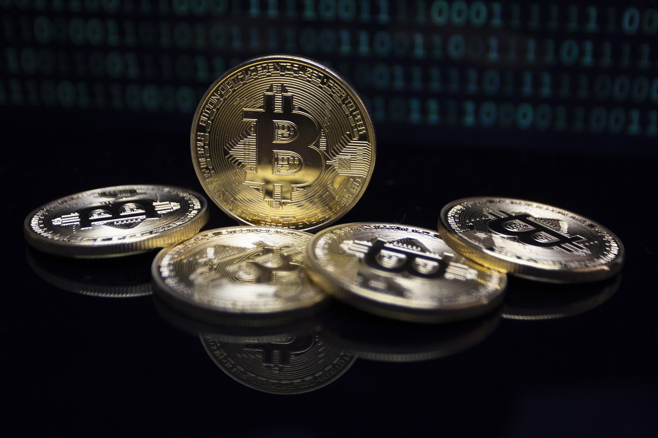 以太坊巨鲸投降！6.5万枚ETH做多仓位昨晚已近全数止损
